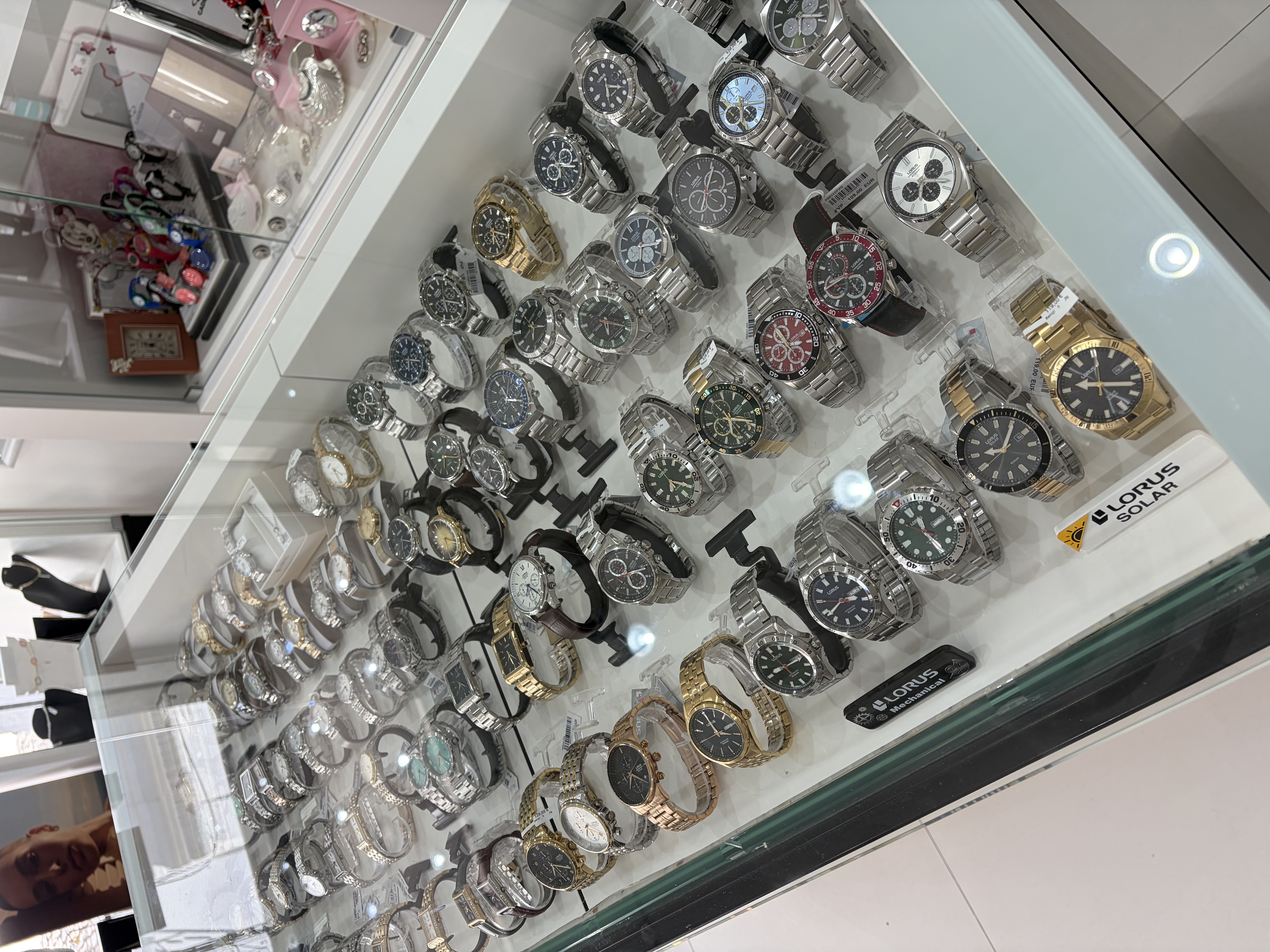 Coleção de joias personalizadas e elegantes